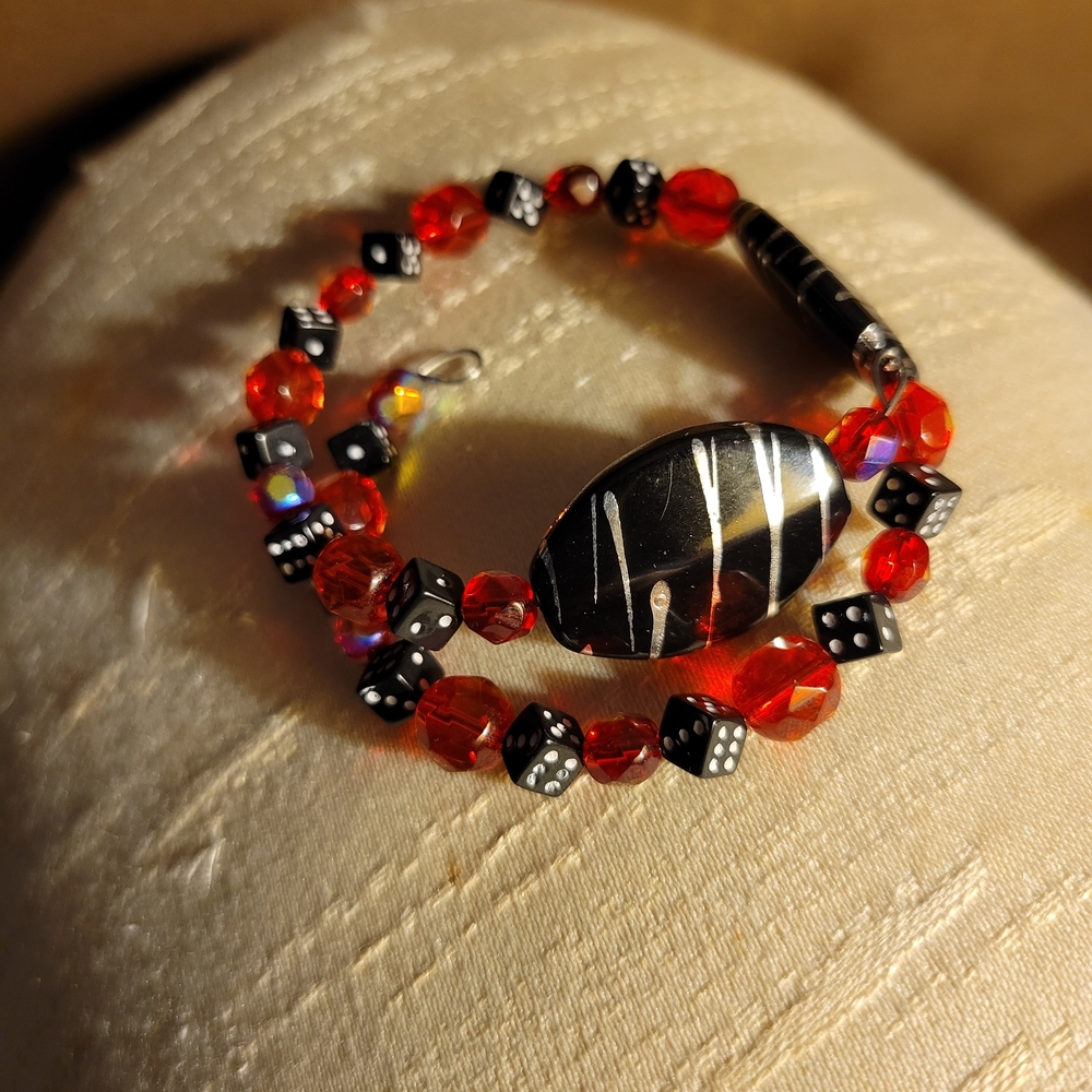 Handmade Red & Black Dice Beaded Bracelet With Vintage Beads & Memory Wire NWOT